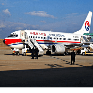 浦东机场快运航空快运业稳步发展的原因是什么？